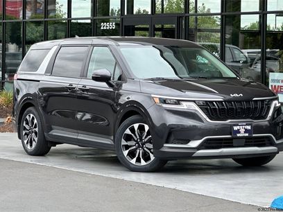 Certified 2024 Kia Carnival EX