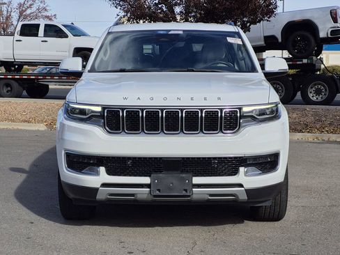 Used 2022 Jeep Wagoneer Series II image 2