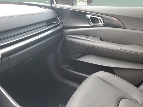 New 2026 Kia Carnival SX Prestige FWD image 24