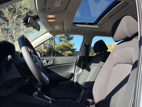 New 2026 Hyundai Venue SEL image 24