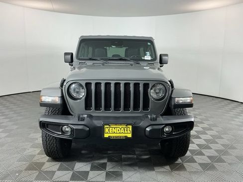 Used 2021 Jeep Wrangler Unlimited Sahara AWD/4WD image 2