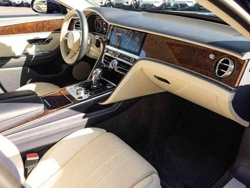 Used 2021 Bentley Flying Spur W12 AWD/4WD image 4