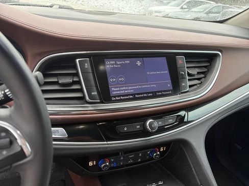 Used 2021 Buick Enclave Avenir w/ Avenir Technology Package FWD image 10