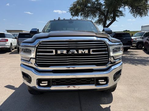 Used 2021 RAM 2500 Laramie AWD/4WD image 2