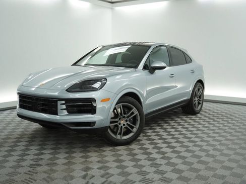 Used 2026 Porsche Cayenne Coupe AWD/4WD image 1