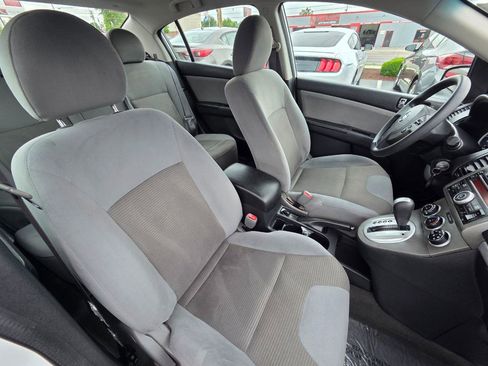 Used 2012 Nissan Sentra 2.0 SR FWD image 19