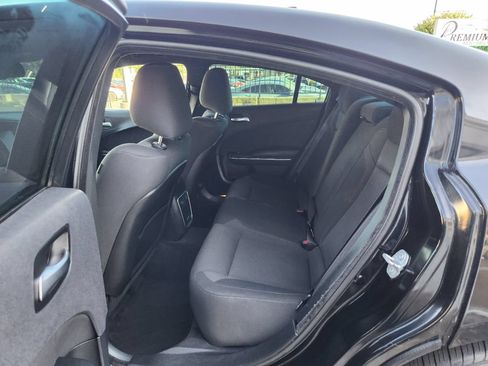 Used 2017 Dodge Charger R/T RWD image 11