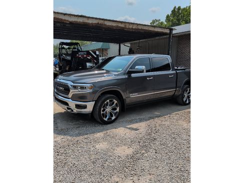 Used 2019 RAM 1500 Limited AWD/4WD image 4