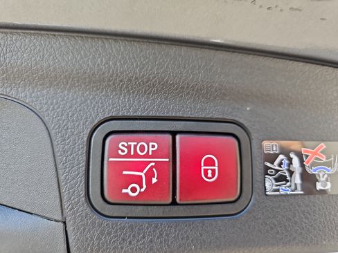 New 2026 Mercedes-Benz GLE 350 4MATIC image 13