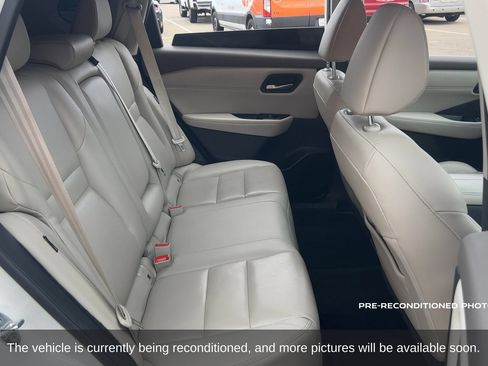Used 2022 Nissan Rogue SL FWD image 15