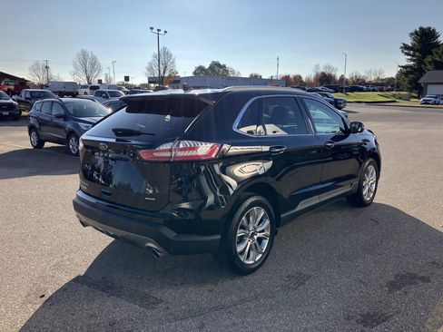 Used 2024 Ford Edge Titanium AWD/4WD image 5