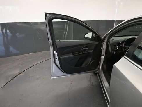 Used 2013 Chevrolet Cruze LTZ FWD image 22