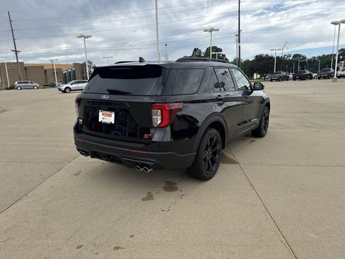 Used 2023 Ford Explorer ST w/ Equipment Group 401A AWD/4WD image 4