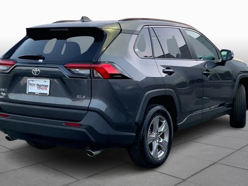 Used 2025 Toyota RAV4 XLE w/ Convenience Package image 13