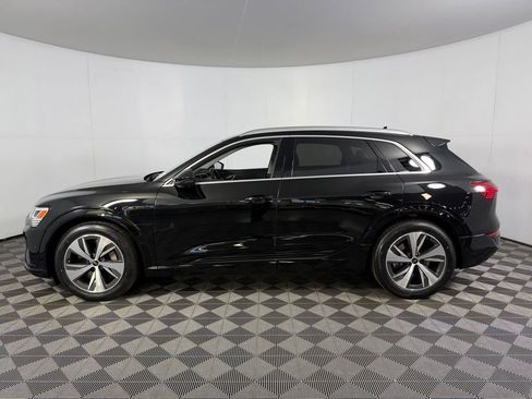 Used 2024 Audi Q8 e-tron Premium Plus w/ Premium Plus Package AWD/4WD image 11