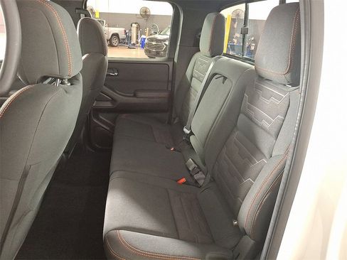 Used 2022 Nissan Frontier PRO-4X w/ Technology Package image 14