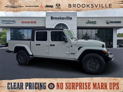 New 2025 Jeep Gladiator Sport