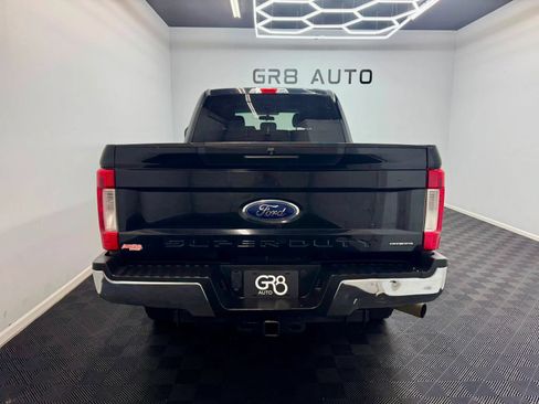Used 2019 Ford F250 XLT w/ Snow Plow Prep Package AWD/4WD image 6