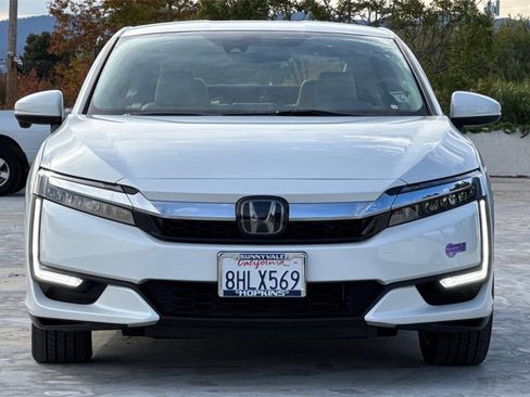 Used 2018 Honda Clarity Plug-In Hybrid image 8