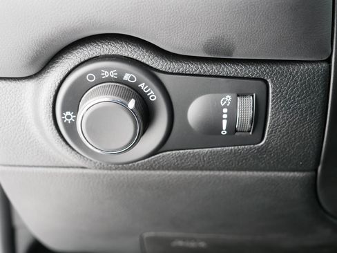 Certified 2024 Dodge Durango SXT w/ SXT Blacktop Group image 26