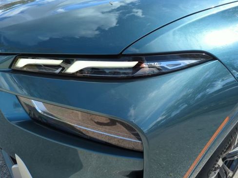 Certified 2023 BMW X7 xDrive40i w/ Executive Package image 9