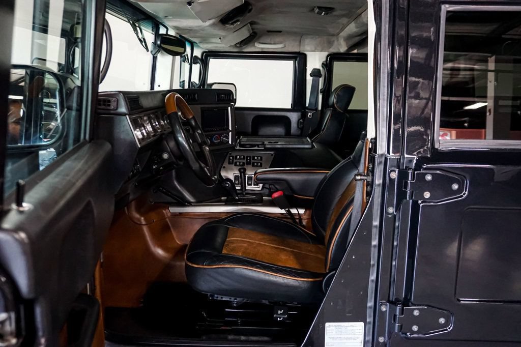 Used 2006 HUMMER H1 4-Door Wagon AWD/4WD image 8
