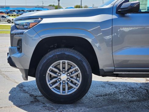 New 2025 Chevrolet Colorado LT w/ LT Convenience Package image 5