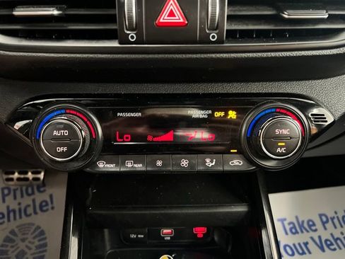 Used 2023 Kia Forte GT-Line w/ GT-Line Technology Package FWD image 30