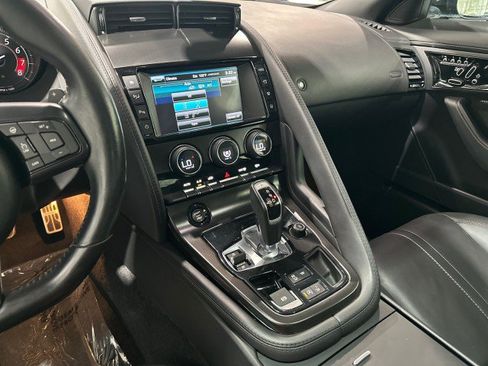 Used 2017 Jaguar F-TYPE S RWD image 4