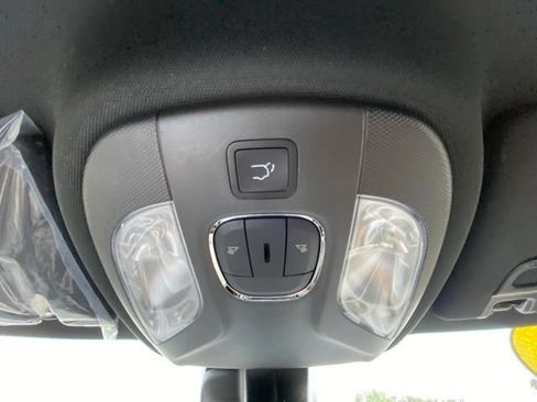 New 2026 Jeep Compass Limited AWD/4WD image 17