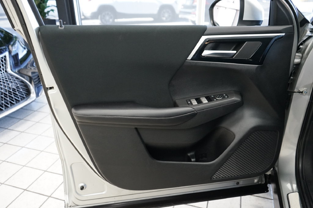 Used 2022 Mitsubishi Outlander ES AWD/4WD image 24