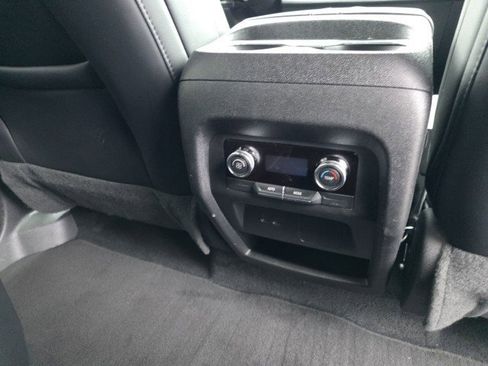 Used 2025 Buick Enclave Preferred image 12