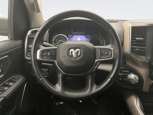 Used 2022 RAM 1500 Laramie AWD/4WD image 12