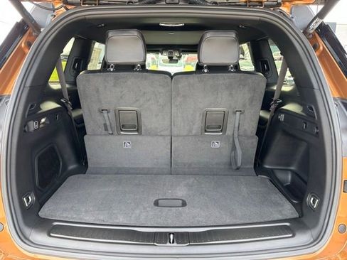 New 2026 Jeep Grand Cherokee L Limited w/ Limited Altitude Package RWD image 11