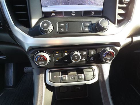 Used 2023 GMC Acadia SLT w/ Trailering Package image 23