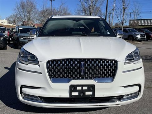 Used 2020 Lincoln Aviator Black Label Grand Touring w/ Class IV Trailer Tow Package image 8