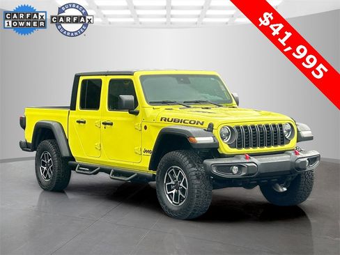 Used 2024 Jeep Gladiator Rubicon w/ Technology Group image 4