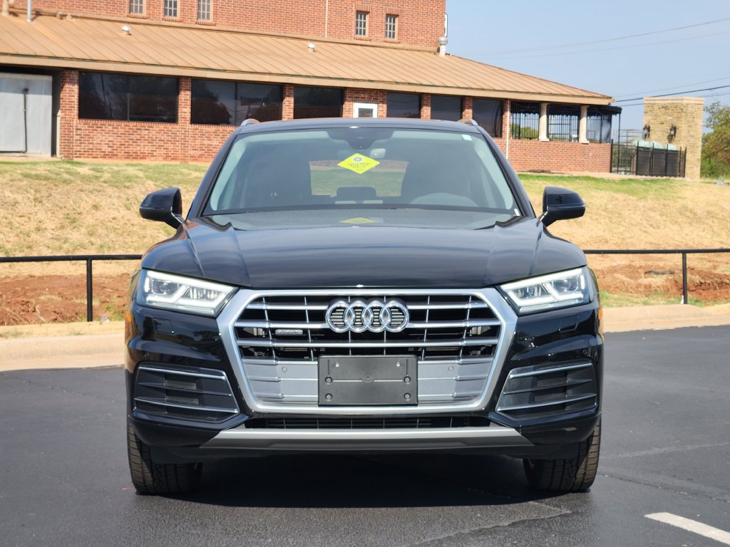 Used 2019 Audi Q5 2.0T Premium Plus w/ Premium Plus Package AWD/4WD image 2