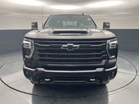 New 2026 Chevrolet Silverado 2500 High Country w/ High Country Premium Package AWD/4WD image 2