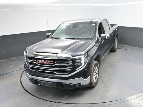 Used 2025 GMC Sierra 1500 SLT AWD/4WD image 36