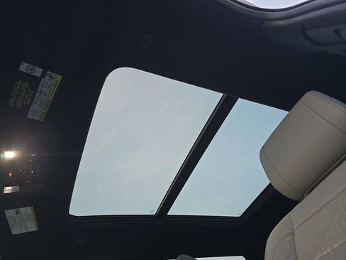 Used 2025 Toyota Tundra Limited image 29