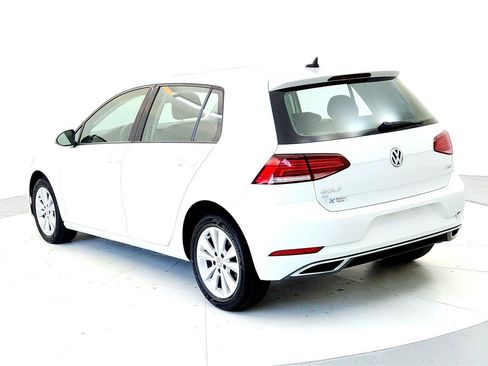 Used 2018 Volkswagen Golf SE image 4