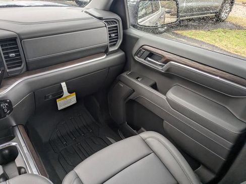 New 2026 GMC Sierra 1500 SLT w/ SLT Premium Plus Package image 17