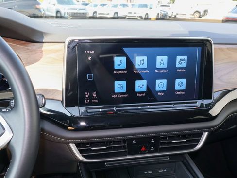 Used 2026 Volkswagen Atlas SE FWD image 19