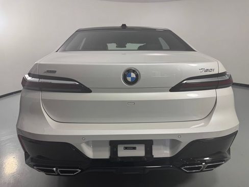 Used 2023 BMW 760i xDrive w/ Parking Assistance Package AWD/4WD image 6