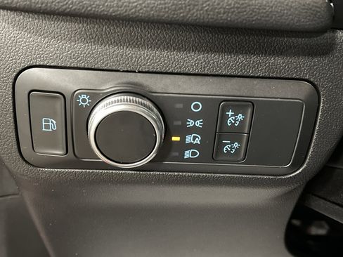 Used 2022 Ford Escape SE image 20