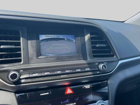 Used 2020 Hyundai Elantra SE w/ Cargo Package (C1) FWD image 28