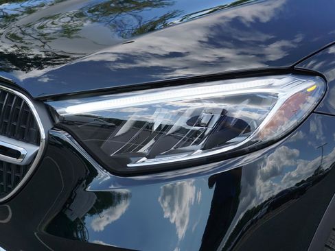 Certified 2025 Mercedes-Benz GLC 300 4MATIC image 11