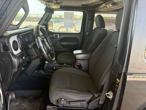 Used 2024 Jeep Wrangler Sport AWD/4WD image 12