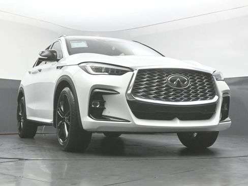 Used 2025 INFINITI QX55 Essential AWD/4WD image 42